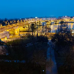 https://danube-panorama-apartment.inbudapesthotels.com