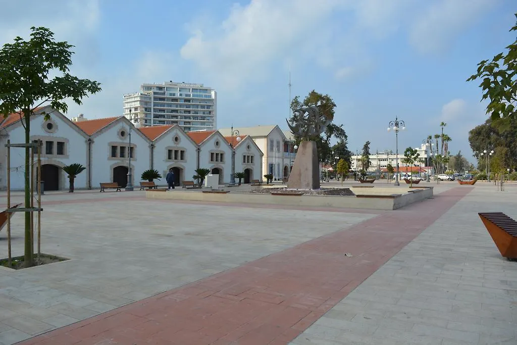 P L Sunorama Beach Garden 302 Larnaca Apartament